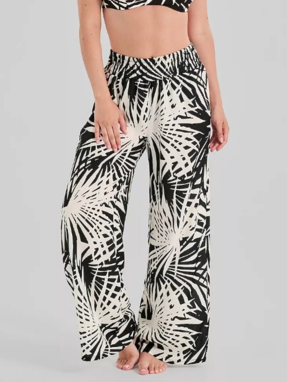 Freshwater Tropical Print Smocked Swim Cover-Up Pants – Size Small